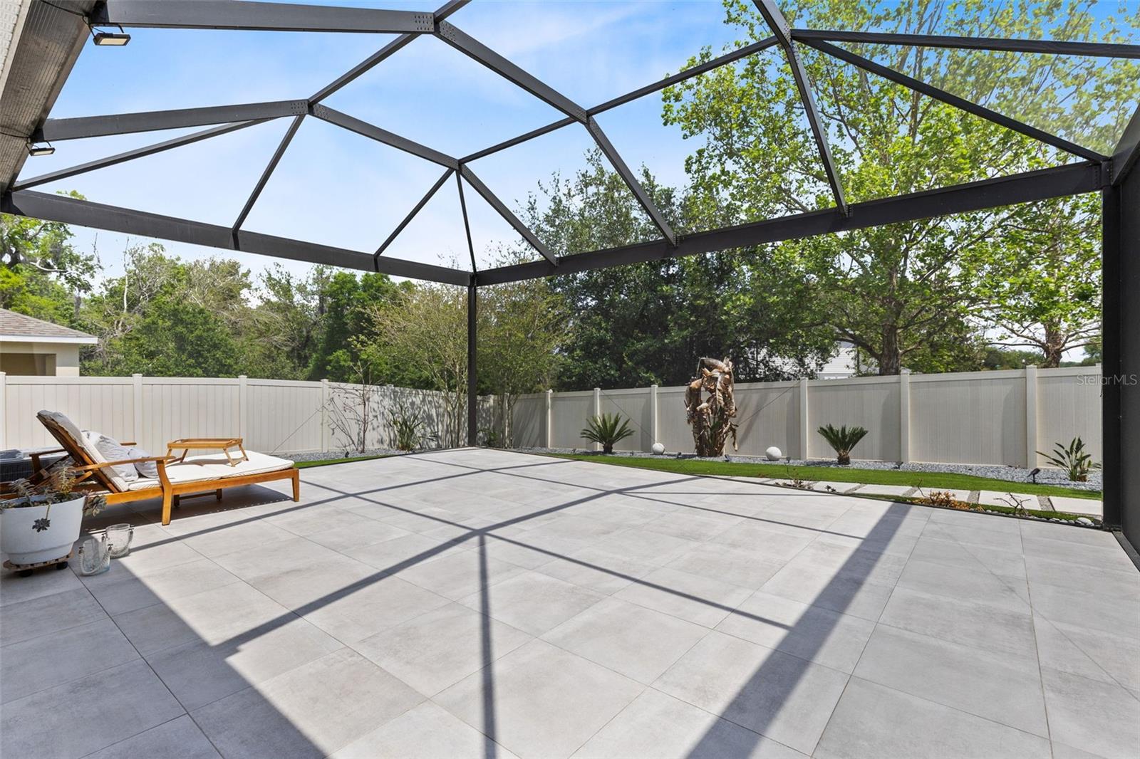 Image 23 of 42 For 9482 Oglethorpe Drive