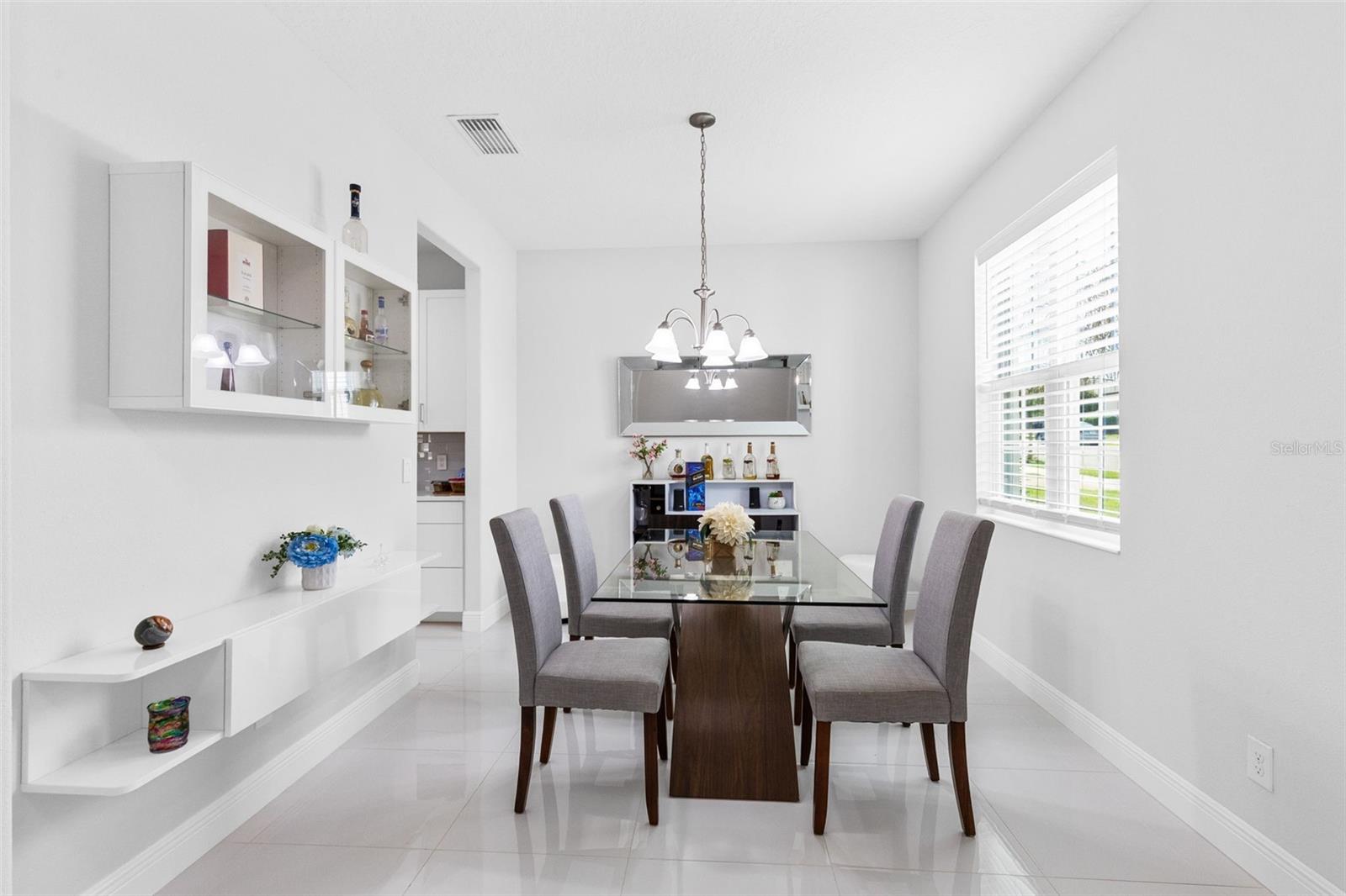 Image 3 of 42 For 9482 Oglethorpe Drive