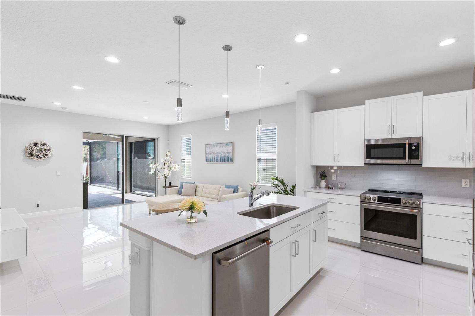 Image 5 of 42 For 9482 Oglethorpe Drive