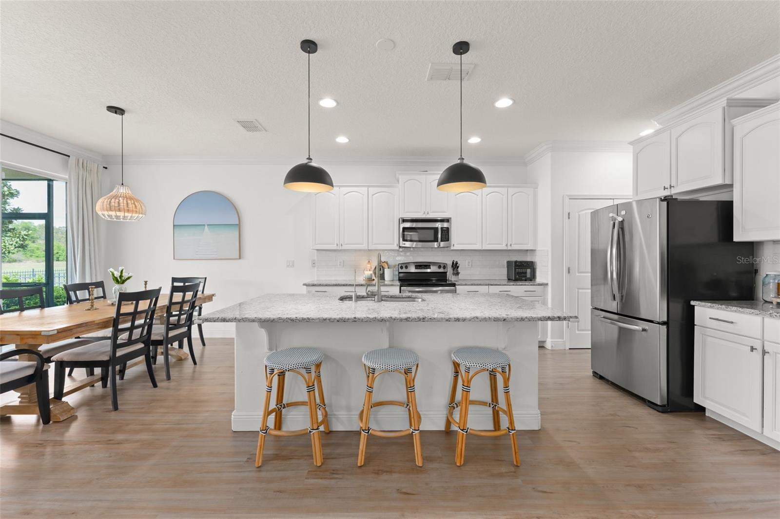 Image 12 of 56 For 635 Neptune Drive