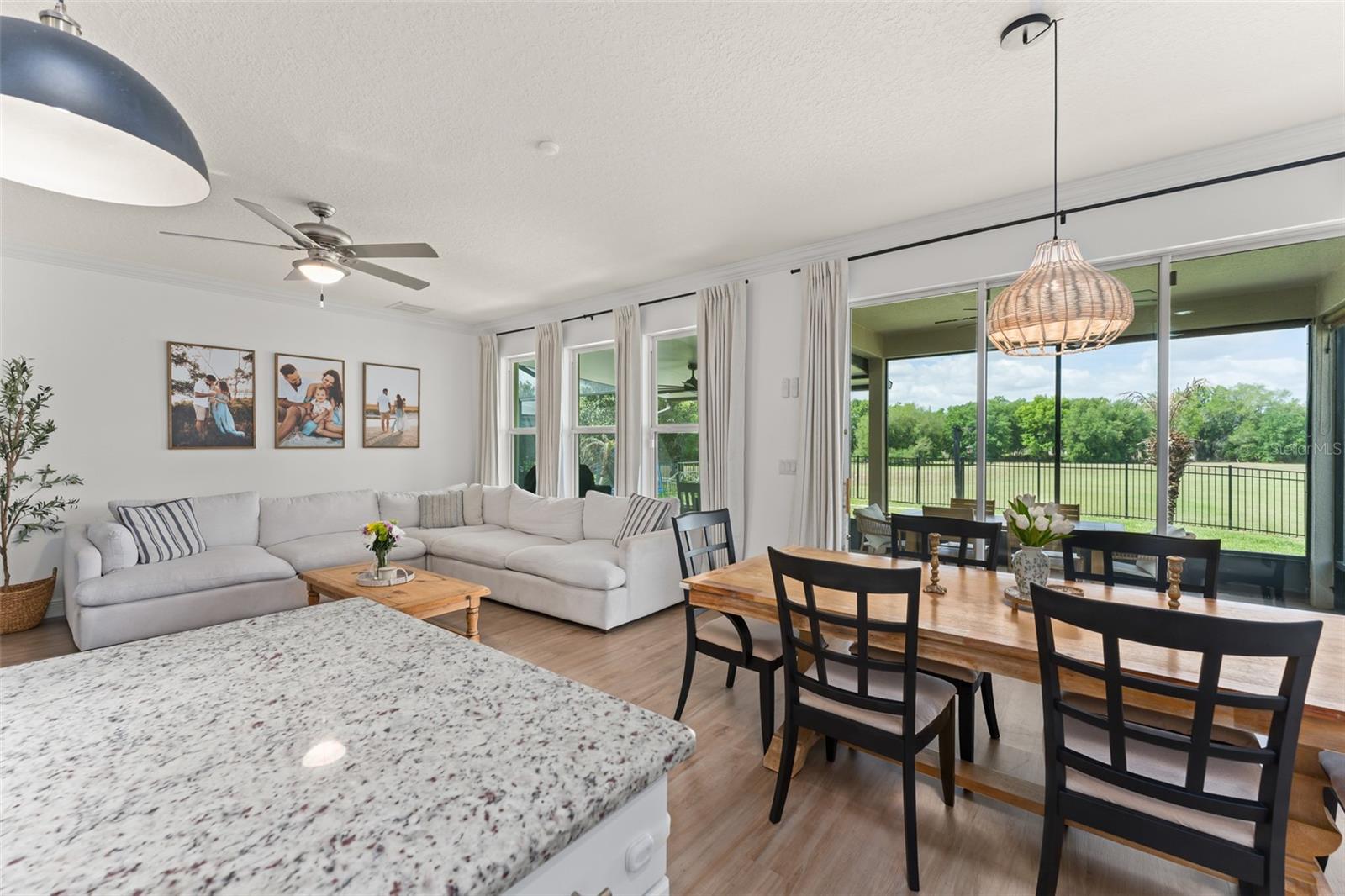 Image 17 of 56 For 635 Neptune Drive