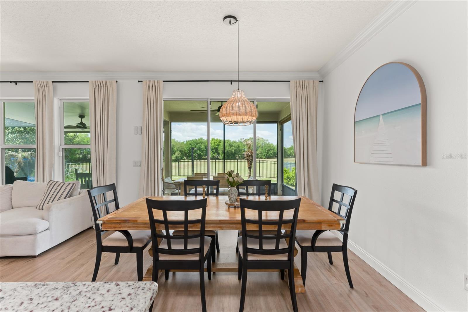 Image 18 of 56 For 635 Neptune Drive