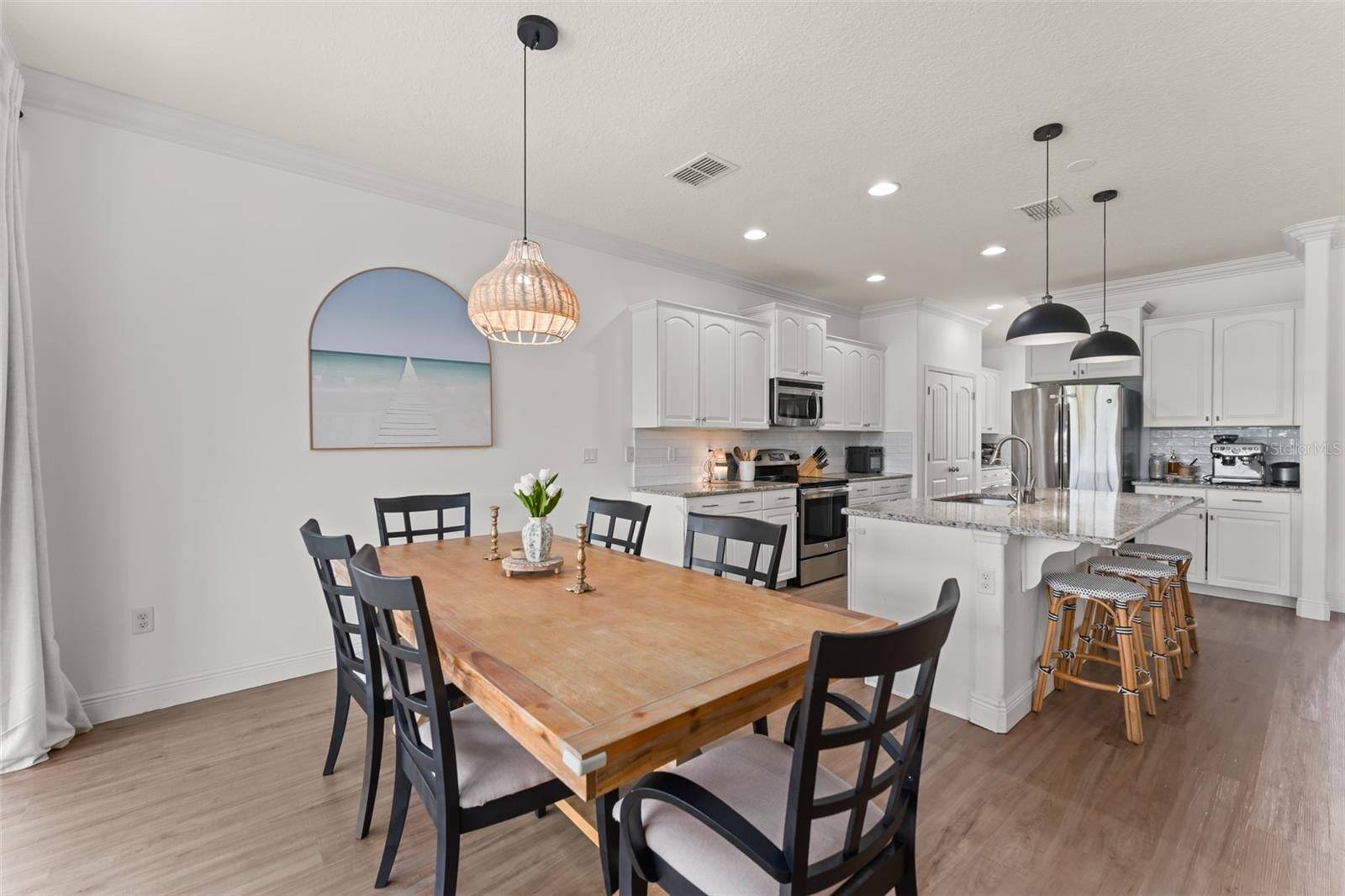 Image 19 of 56 For 635 Neptune Drive