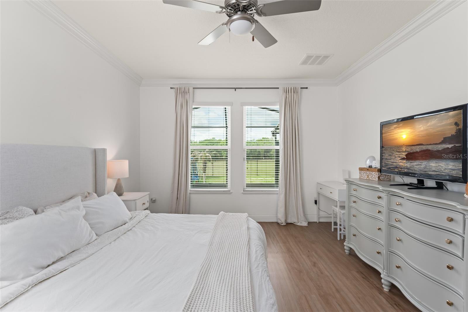 Image 24 of 56 For 635 Neptune Drive