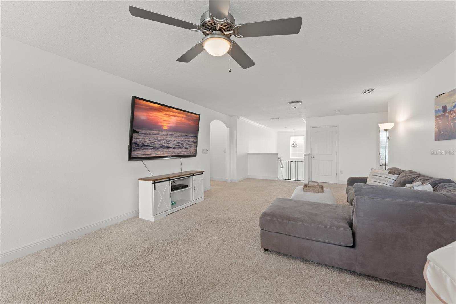 Image 35 of 56 For 635 Neptune Drive