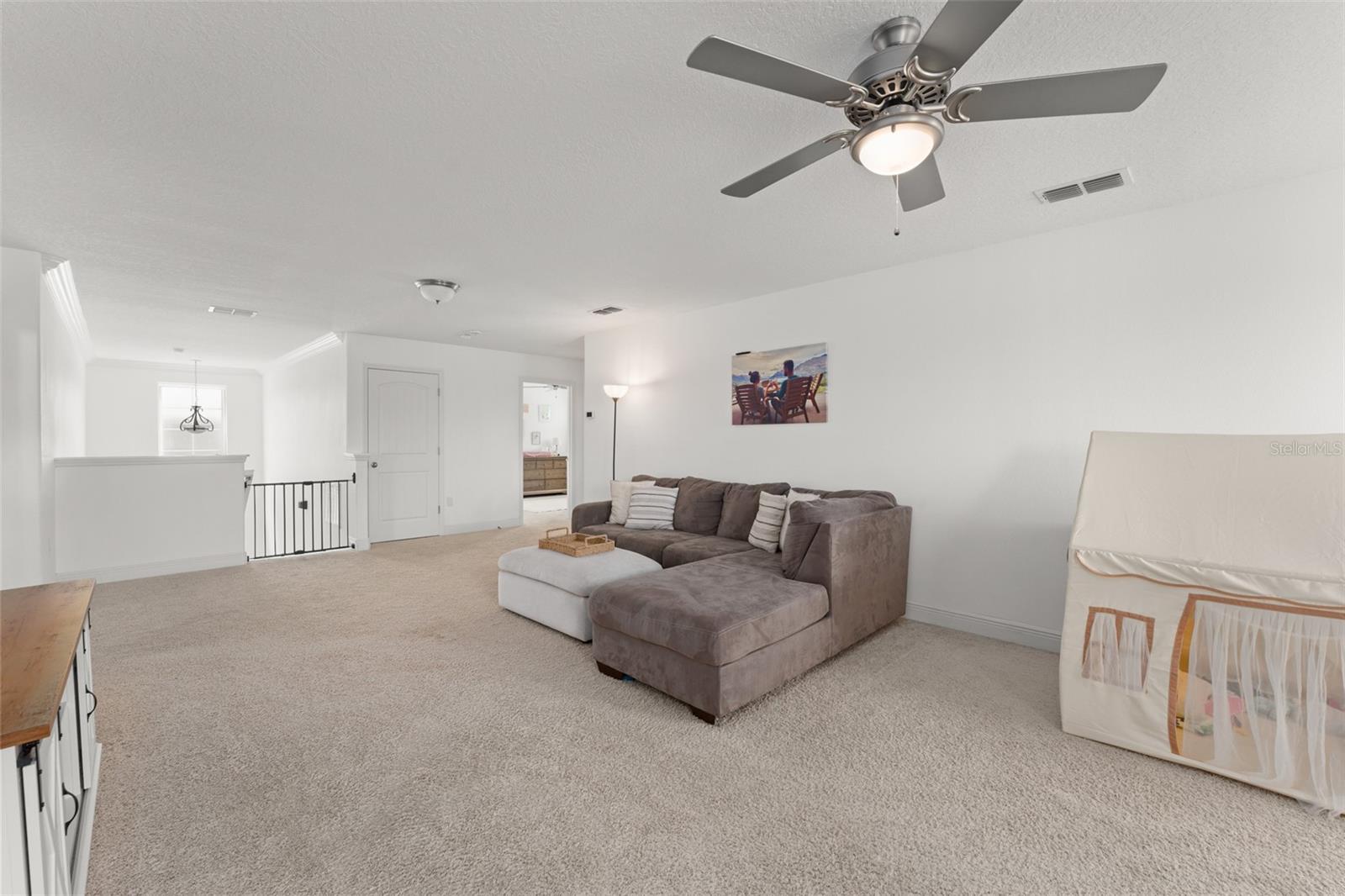 Image 36 of 56 For 635 Neptune Drive