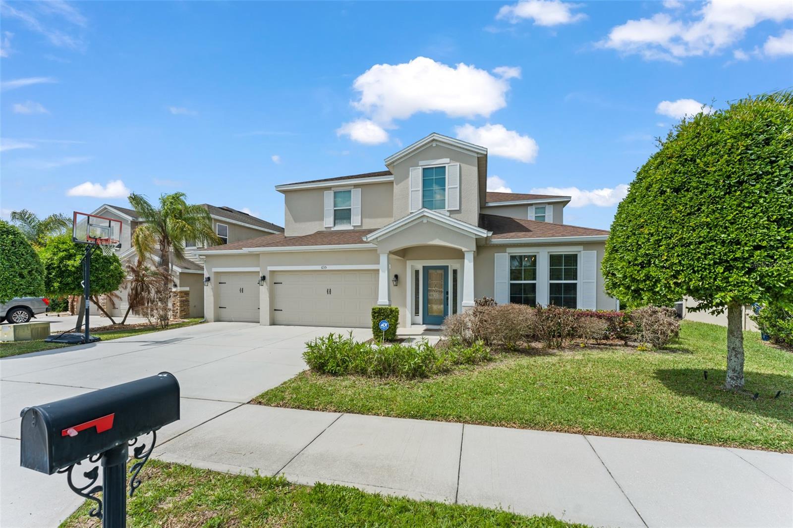 Image 4 of 56 For 635 Neptune Drive