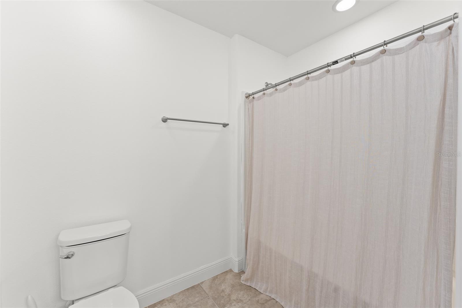 Image 40 of 56 For 635 Neptune Drive