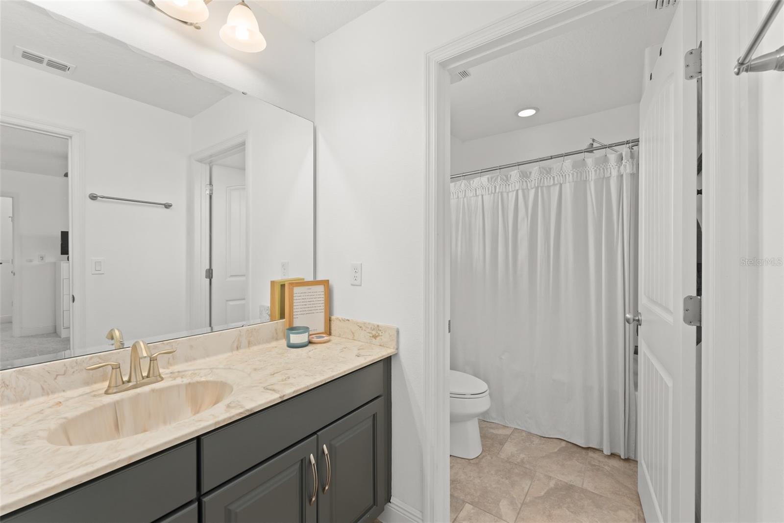 Image 46 of 56 For 635 Neptune Drive