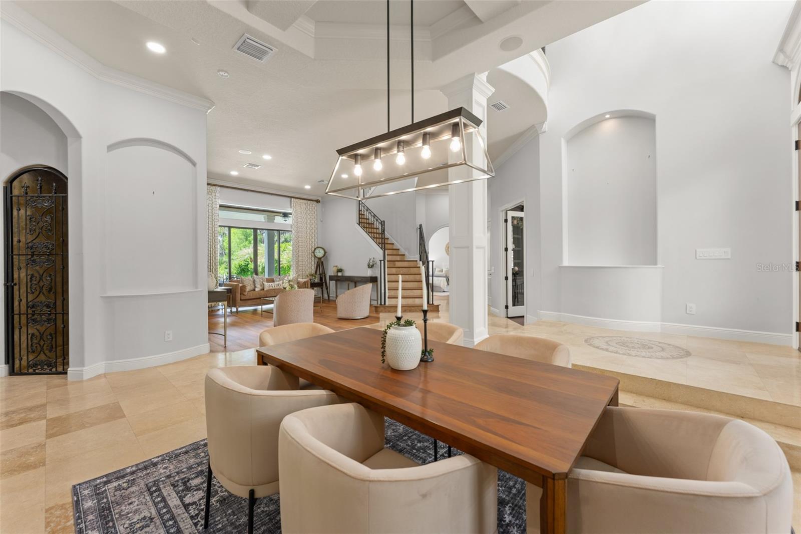 Image 21 of 100 For 9713 Endicott Court