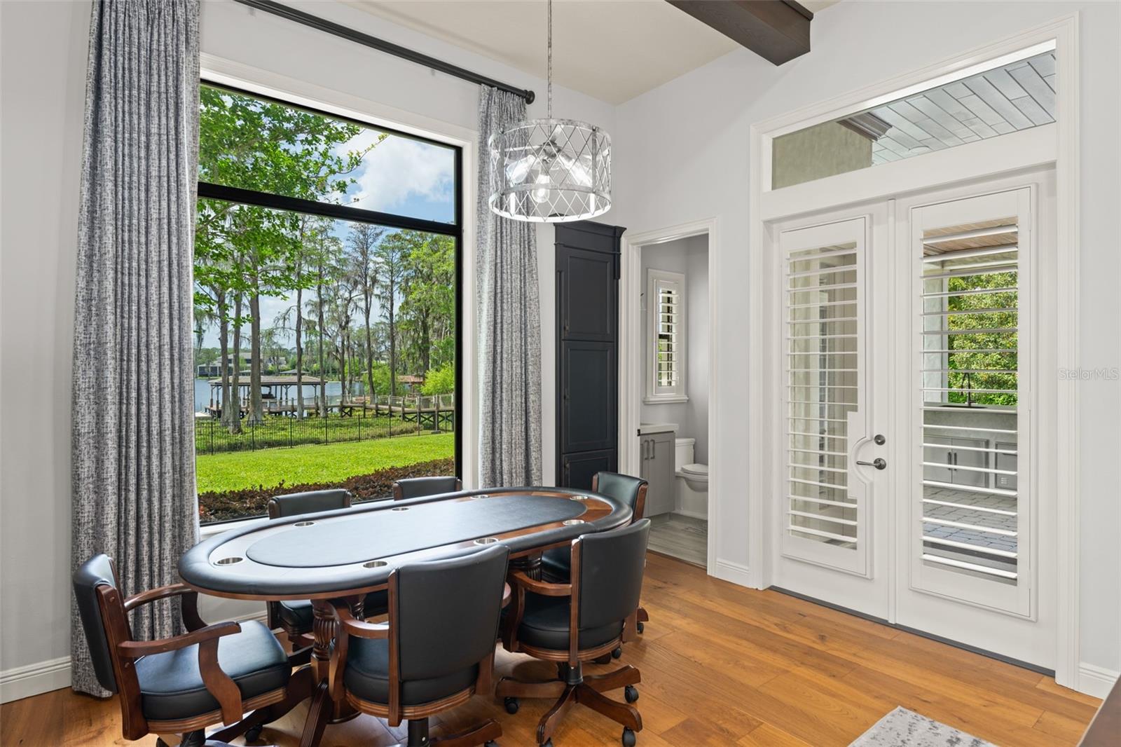 Image 37 of 100 For 9713 Endicott Court