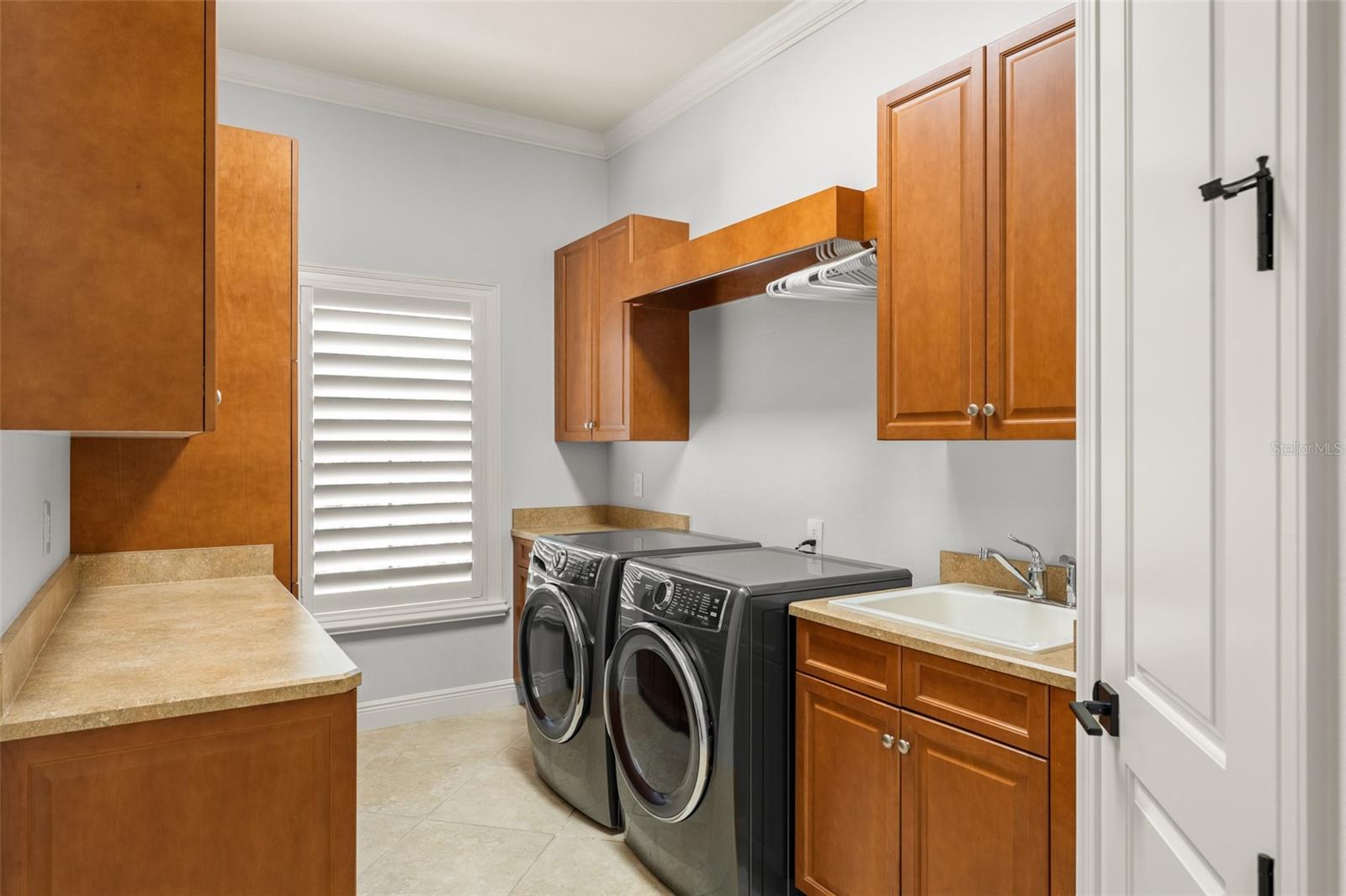 Image 78 of 100 For 9713 Endicott Court