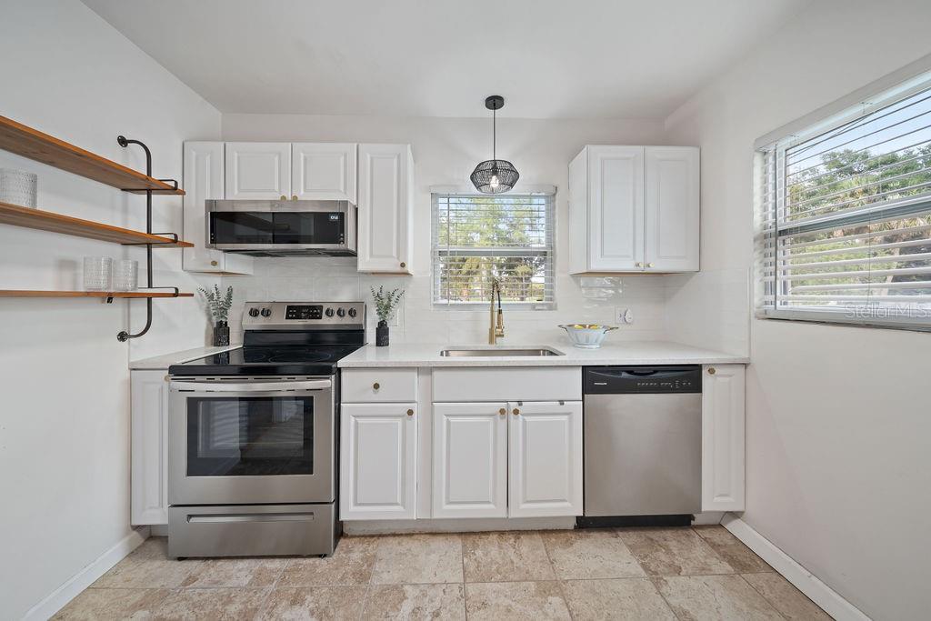 Image 6 of 25 For 3462 Fairway Lane