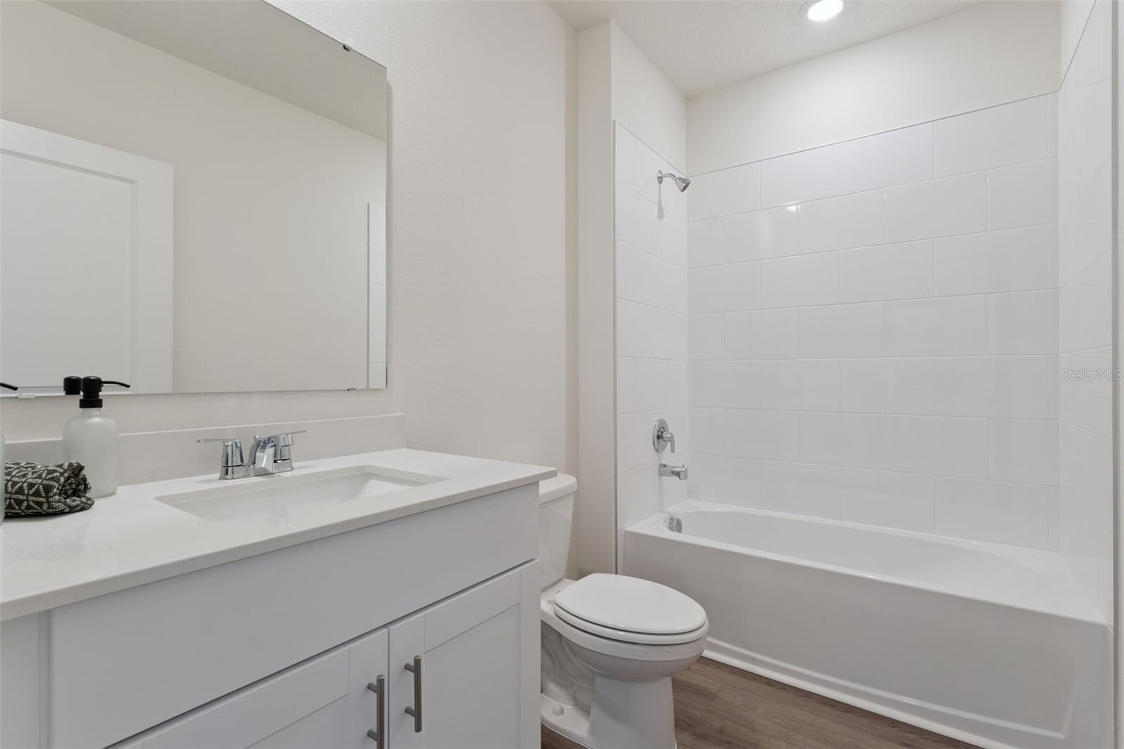 Image 12 of 17 For 4033 Bradbury Way