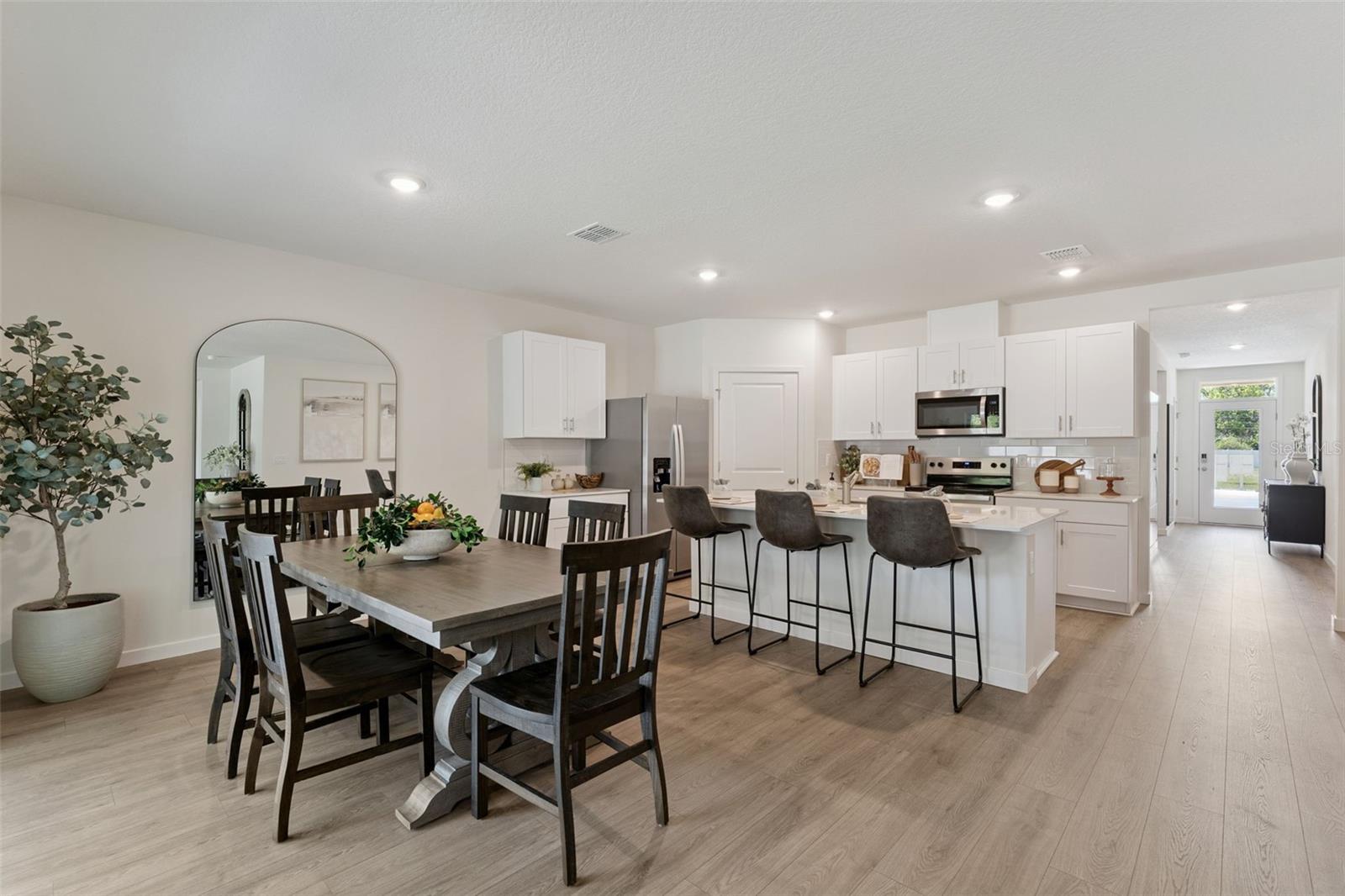 Image 5 of 17 For 4033 Bradbury Way