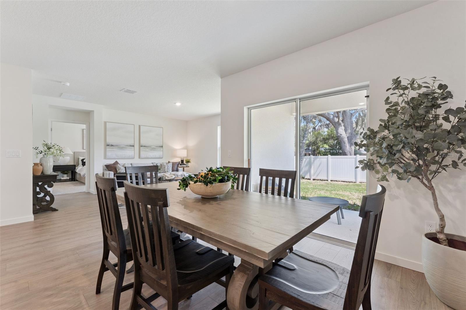 Image 6 of 17 For 4033 Bradbury Way