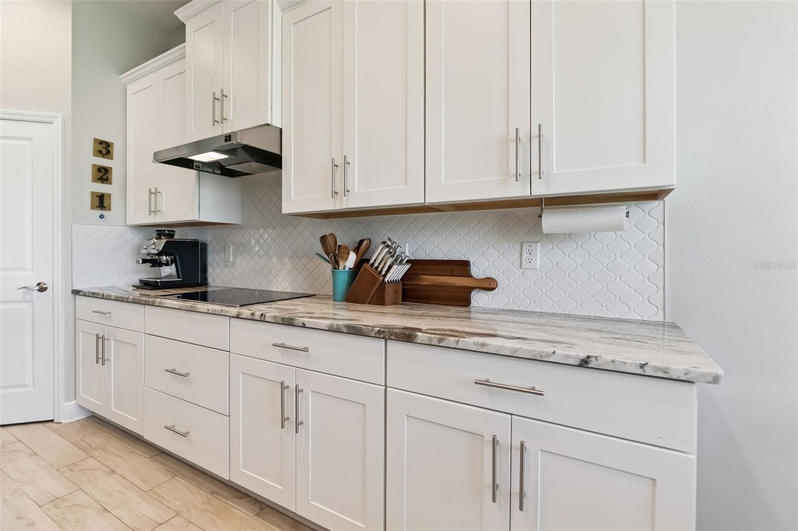 Image 11 of 30 For 7256 Heather Sound Loop