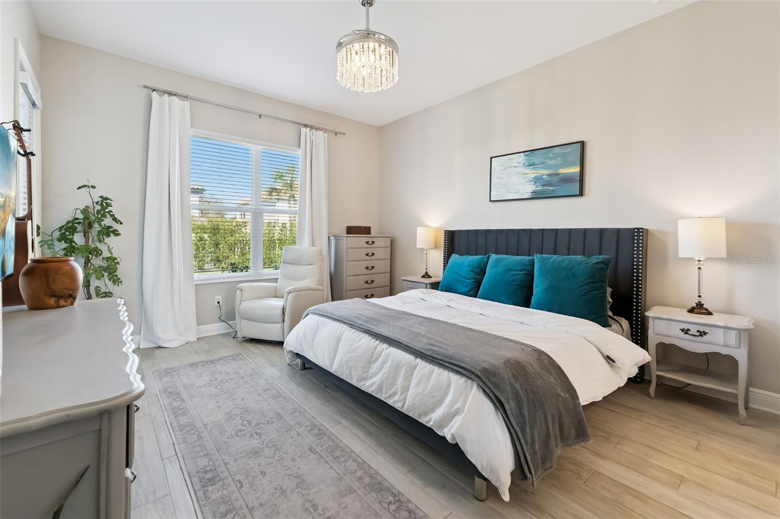 Image 16 of 30 For 7256 Heather Sound Loop