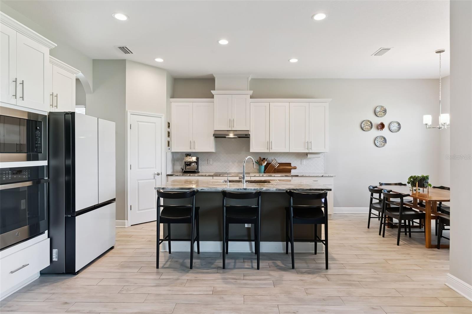 Image 9 of 30 For 7256 Heather Sound Loop