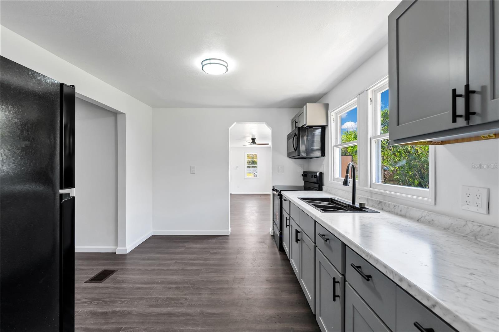 Image 14 of 29 For 4311 Tony Street