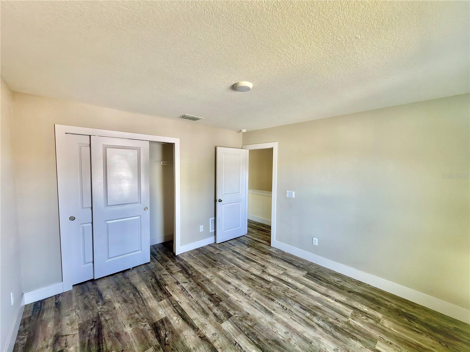 Image 12 of 26 For 909 Randall Street