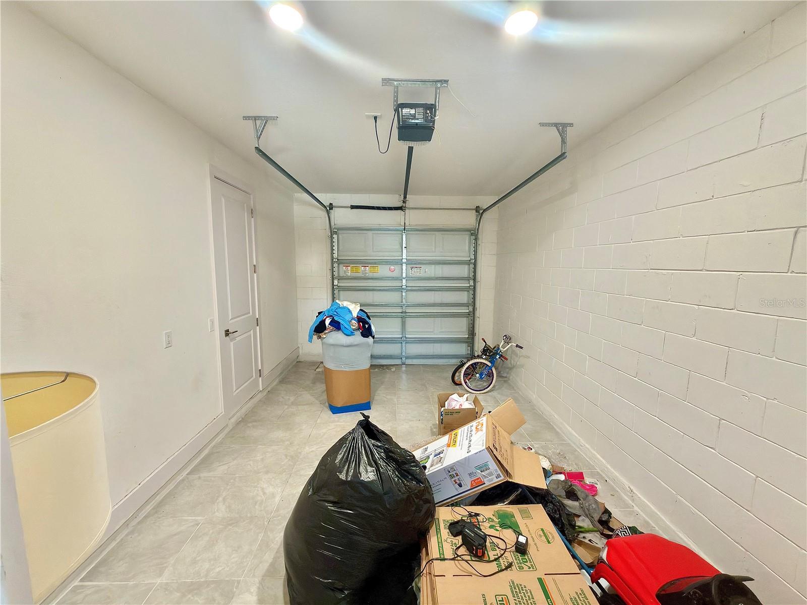 Image 19 of 26 For 909 Randall Street