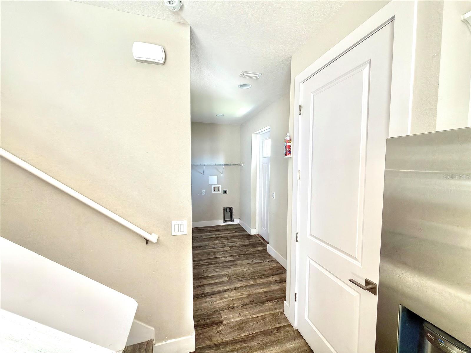 Image 5 of 26 For 909 Randall Street