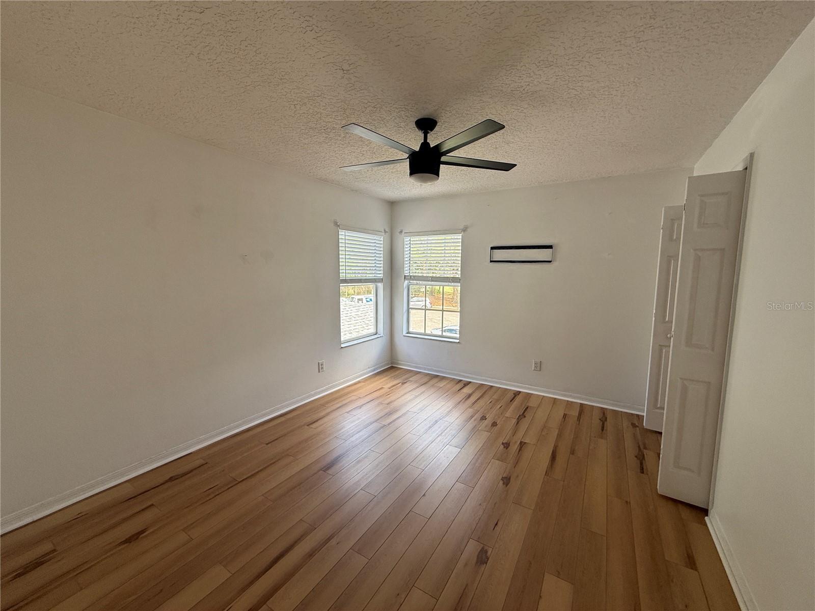 Image 19 of 24 For 4413 Riverton Drive