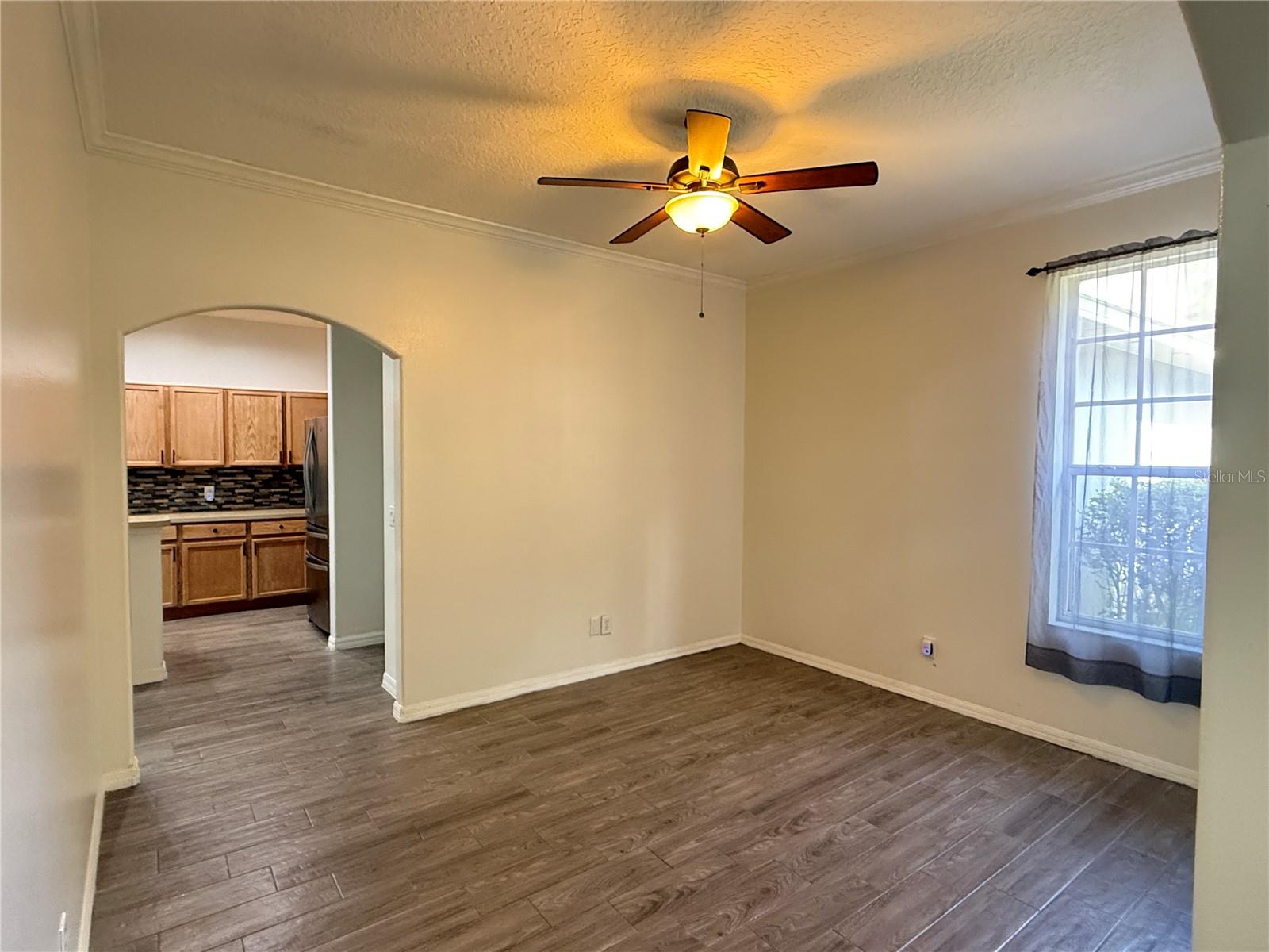 Image 4 of 24 For 4413 Riverton Drive