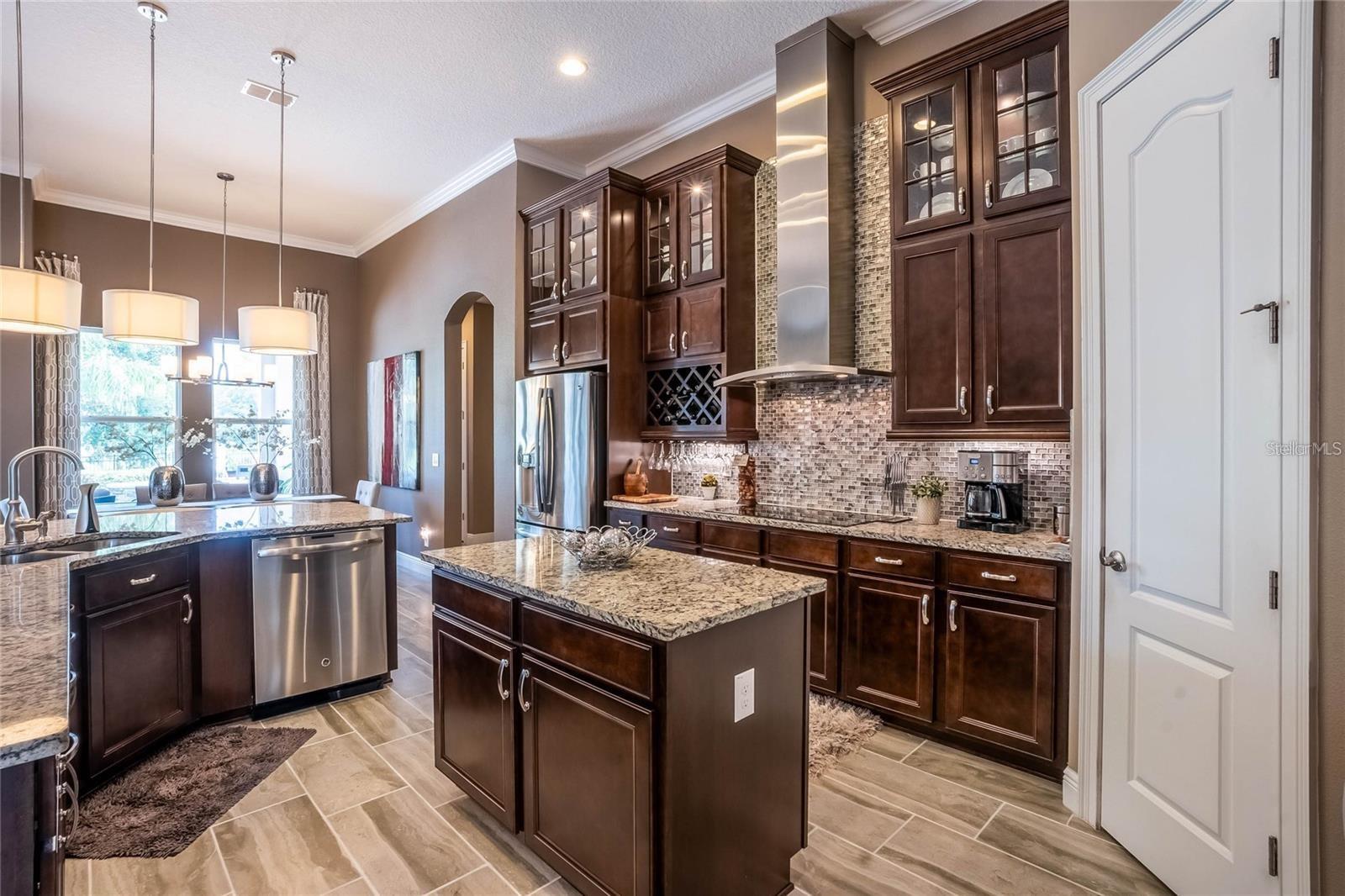 Image 5 of 50 For 32049 Red Tail Boulevard