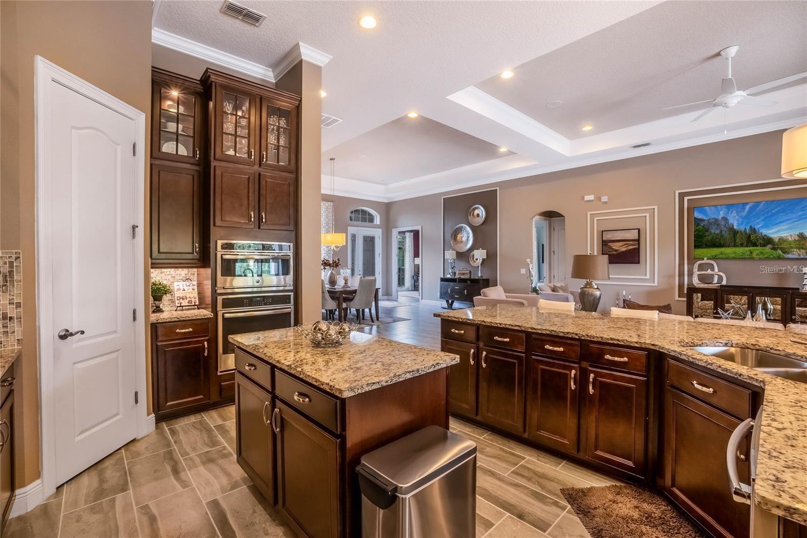 Image 7 of 50 For 32049 Red Tail Boulevard