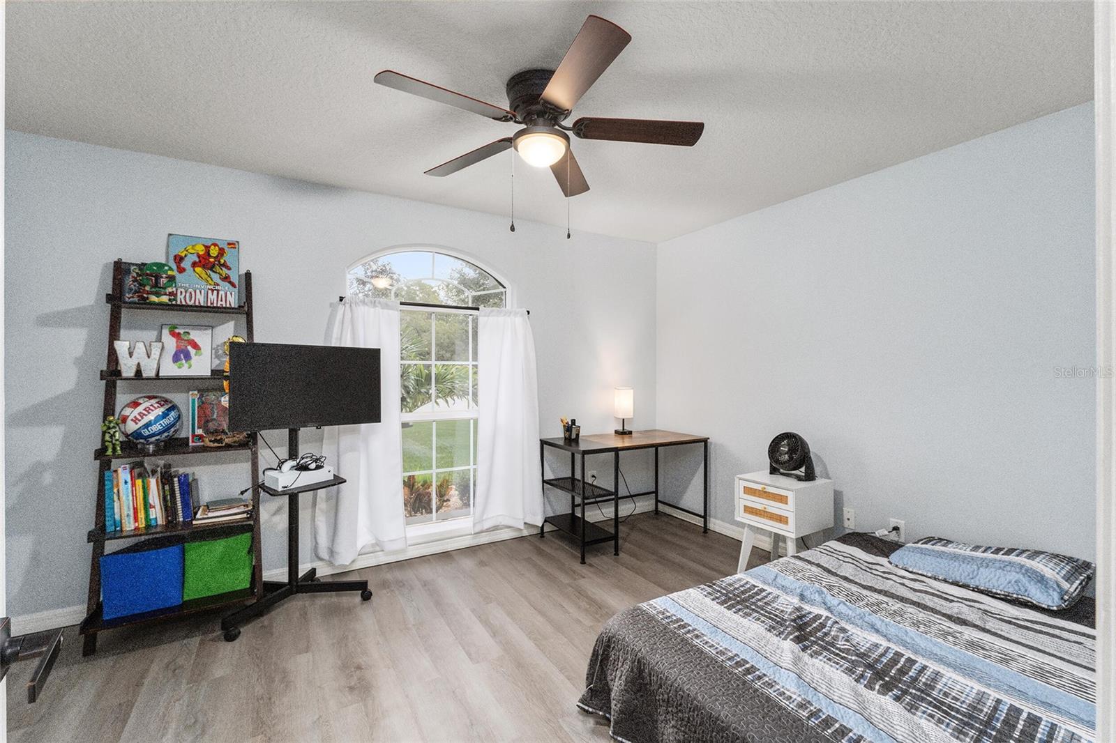 Image 13 of 16 For 7237 Edmund Court