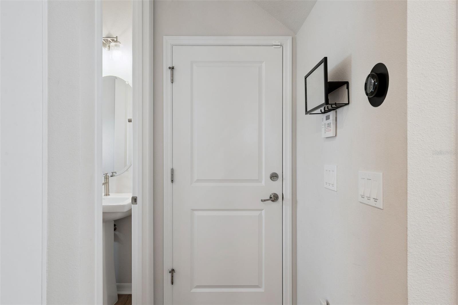 Image 25 of 60 For 936 Kylee Aly