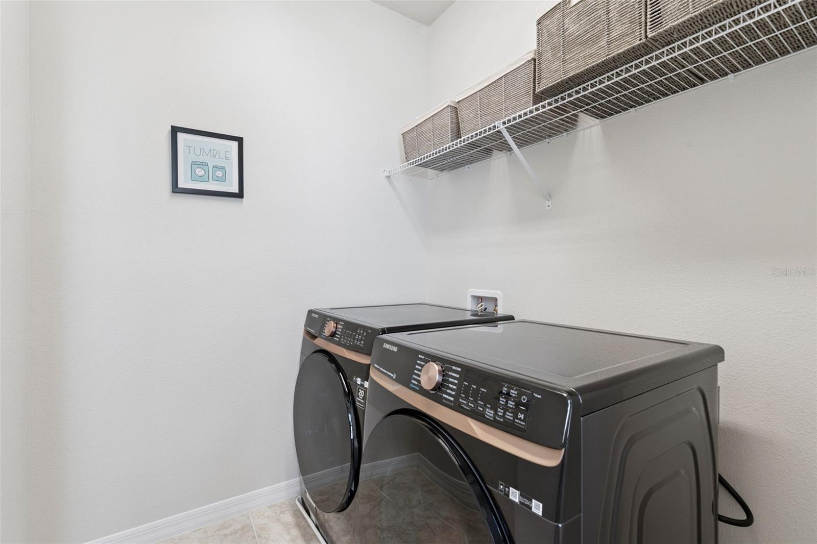 Image 29 of 60 For 936 Kylee Aly