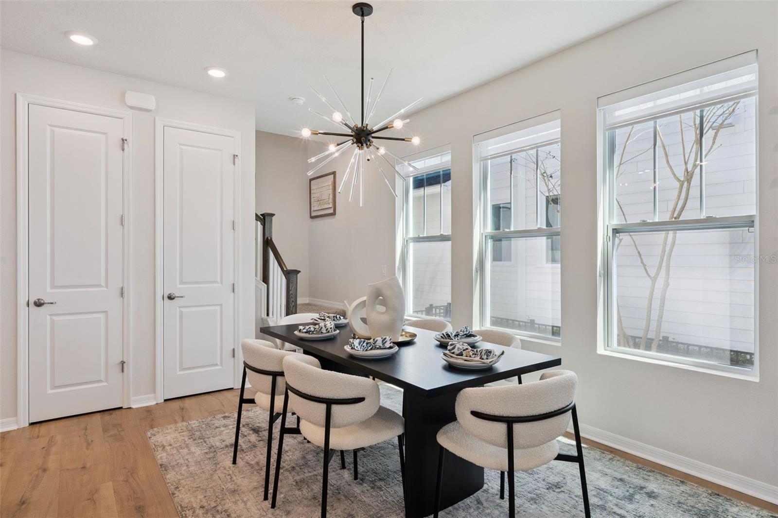 Image 8 of 60 For 936 Kylee Aly