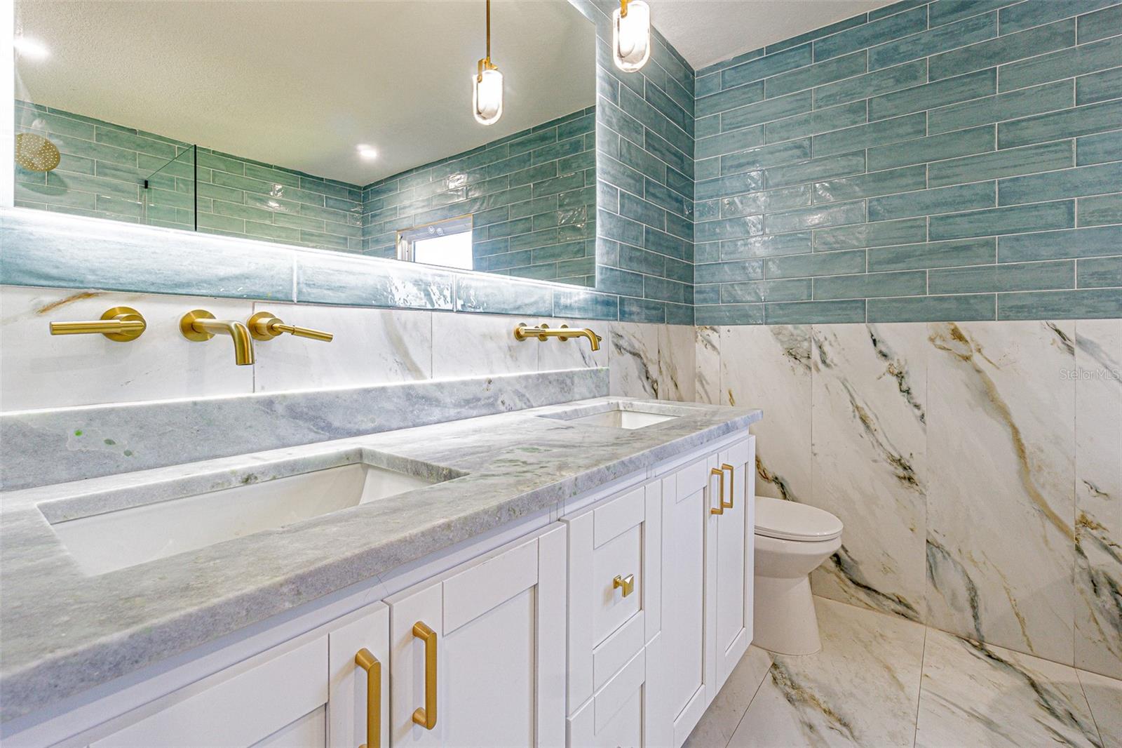 Image 27 of 39 For 6370 Conniewood Square