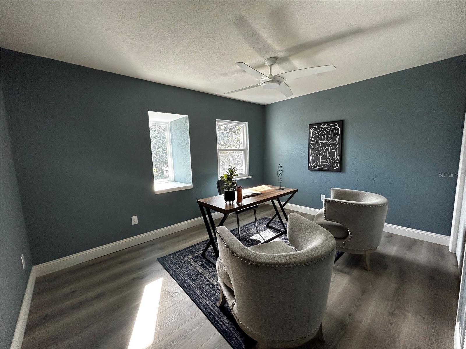 Image 6 of 39 For 6370 Conniewood Square