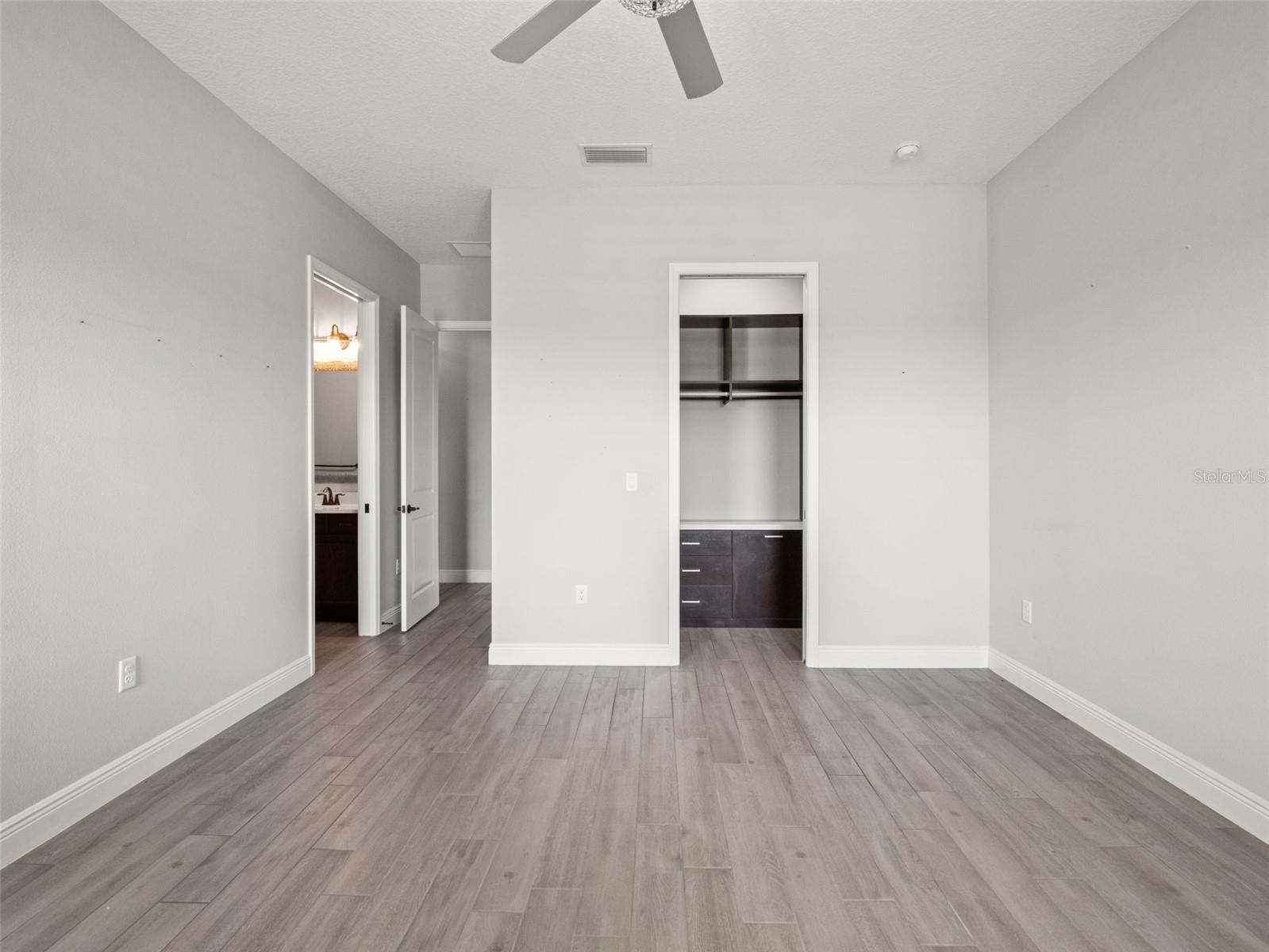 Image 34 of 77 For 34595 Seneca Reserve Drive