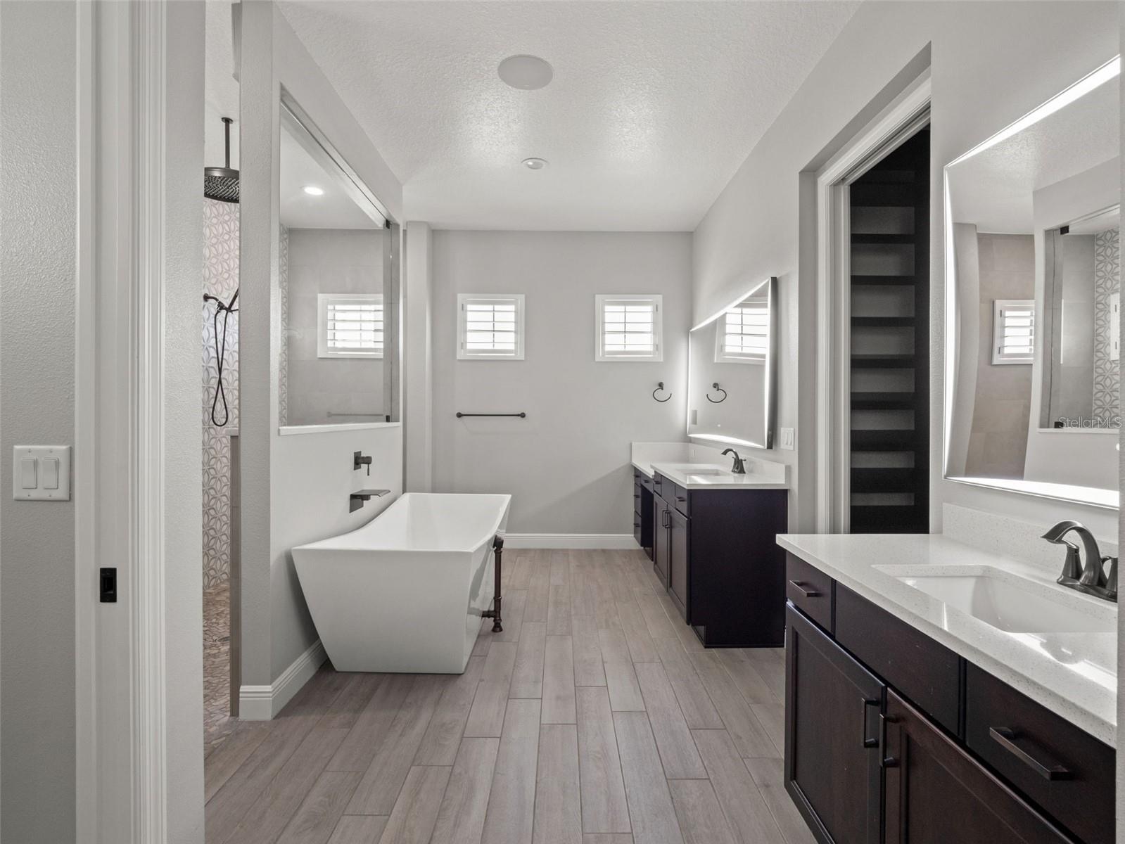 Image 37 of 77 For 34595 Seneca Reserve Drive