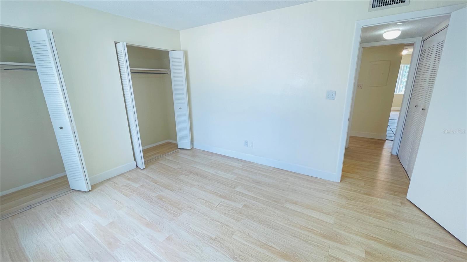 Image 25 of 35 For 7504 Needle Leaf Place 68