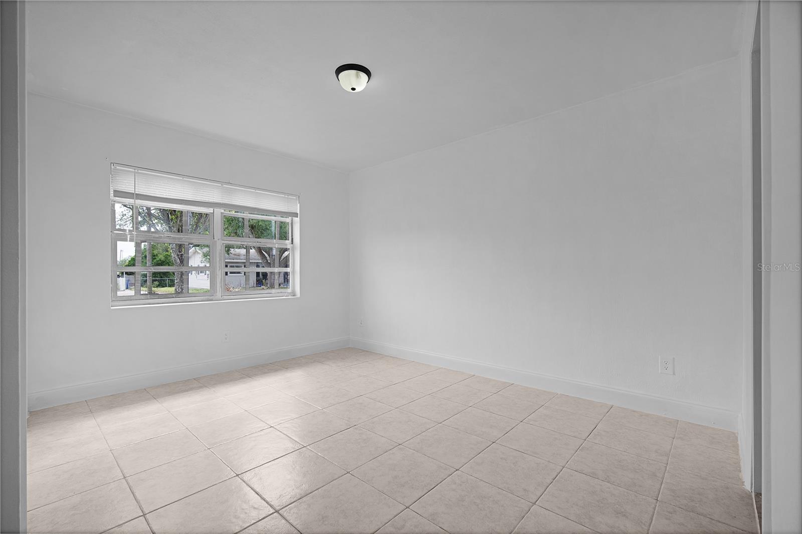 Image 13 of 24 For 885 9th Street