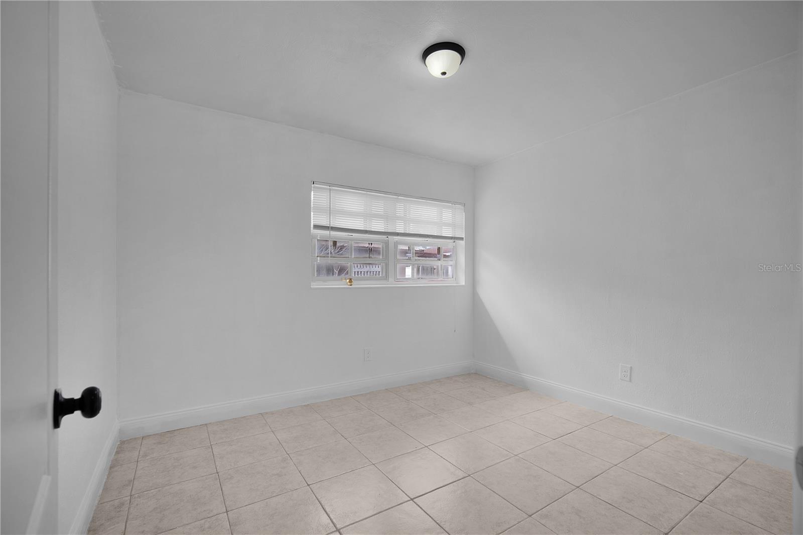 Image 16 of 24 For 885 9th Street