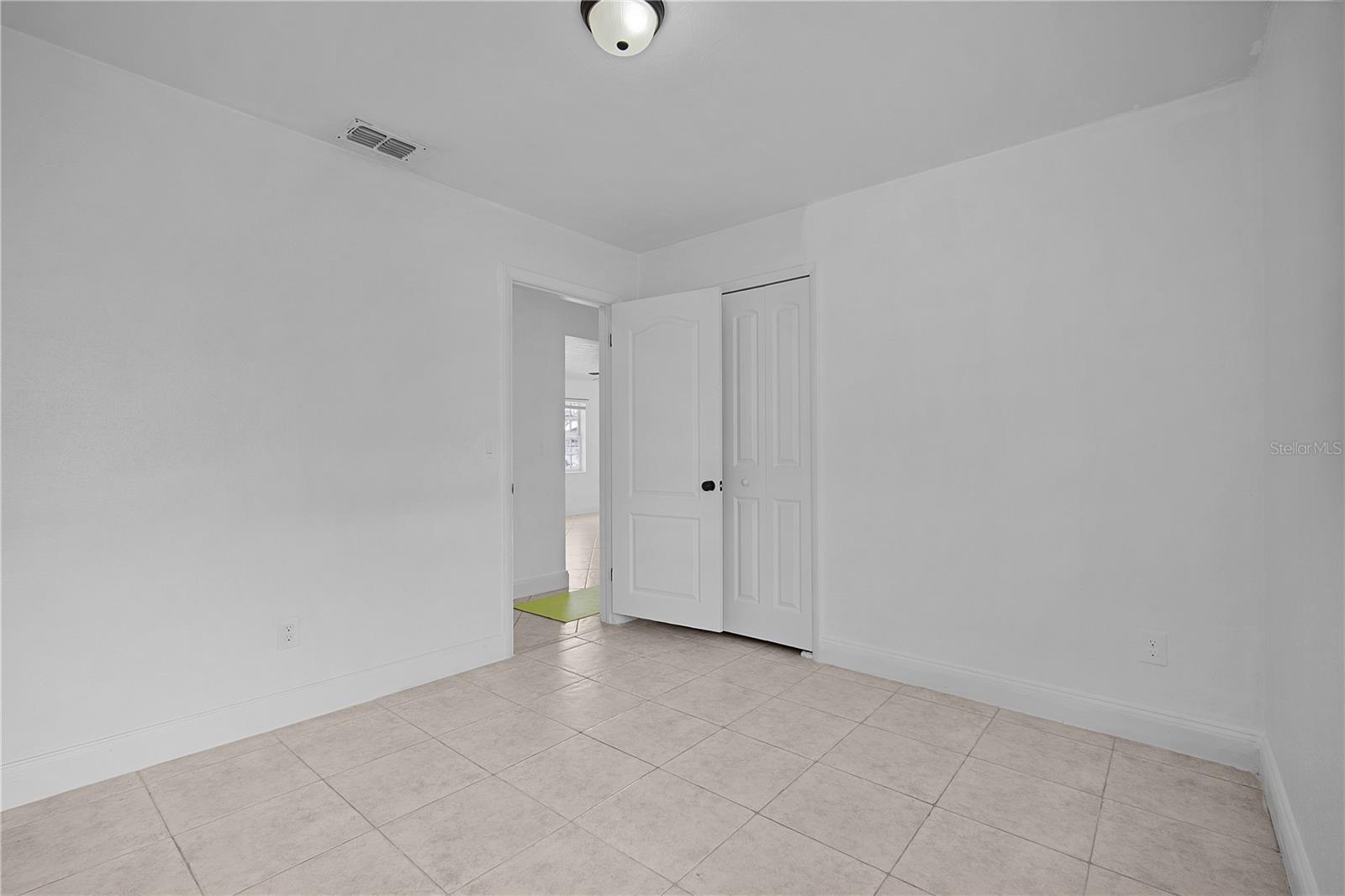 Image 17 of 24 For 885 9th Street