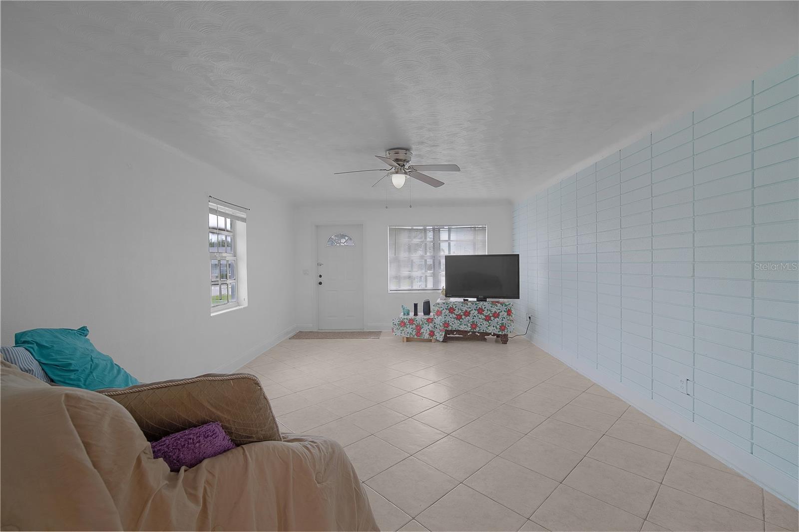 Image 6 of 24 For 885 9th Street