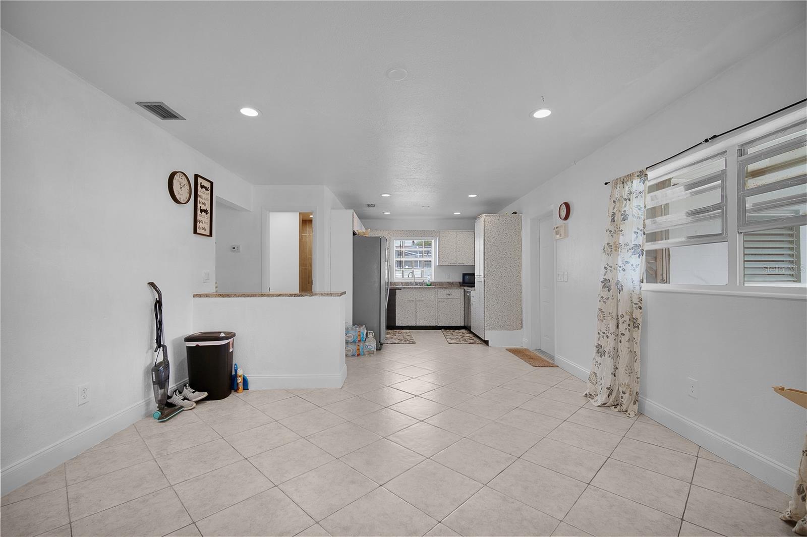 Image 7 of 24 For 885 9th Street