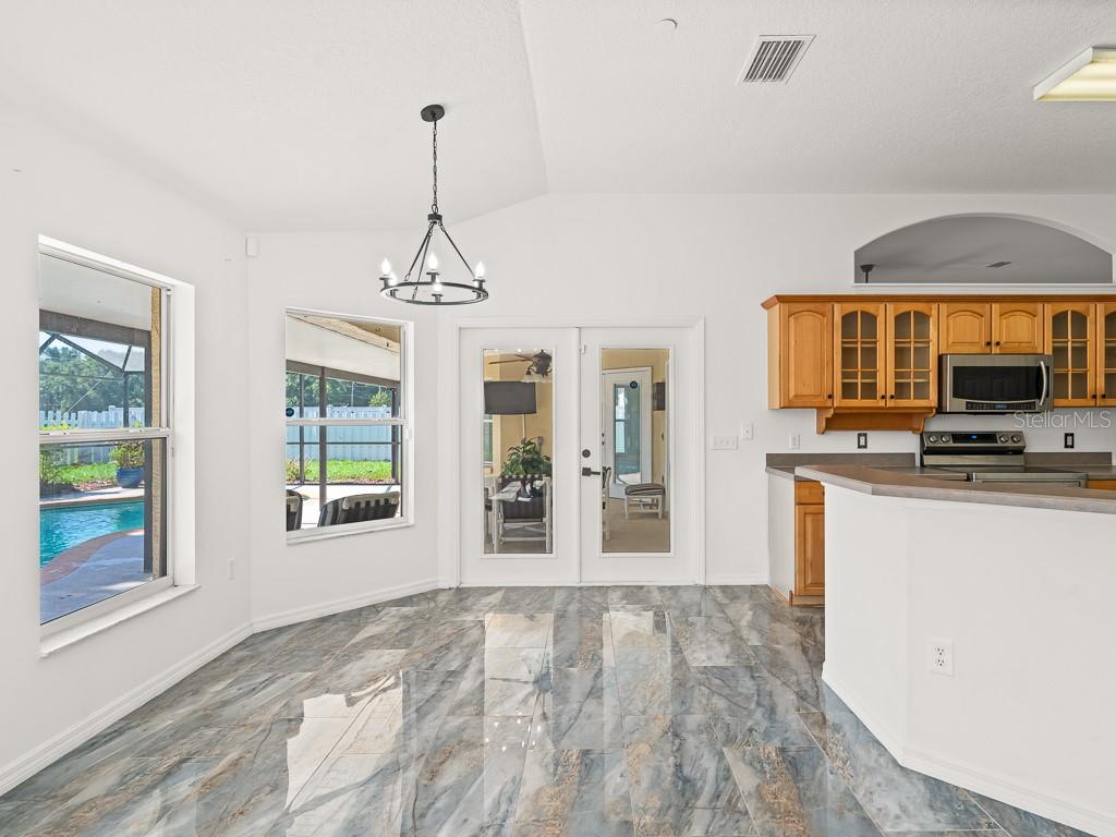 Image 14 of 50 For 23024 Oak Prairie Circle