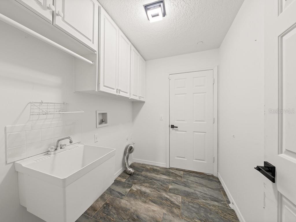 Image 20 of 50 For 23024 Oak Prairie Circle