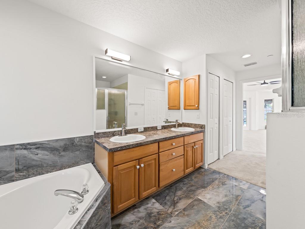 Image 33 of 50 For 23024 Oak Prairie Circle