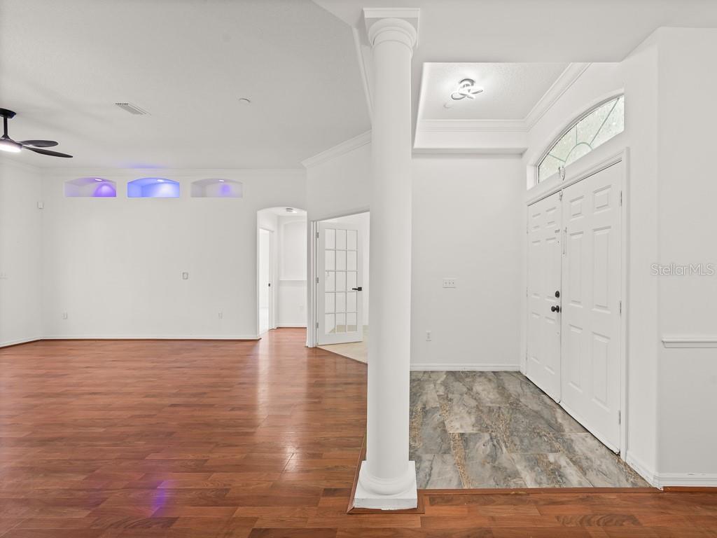 Image 6 of 50 For 23024 Oak Prairie Circle