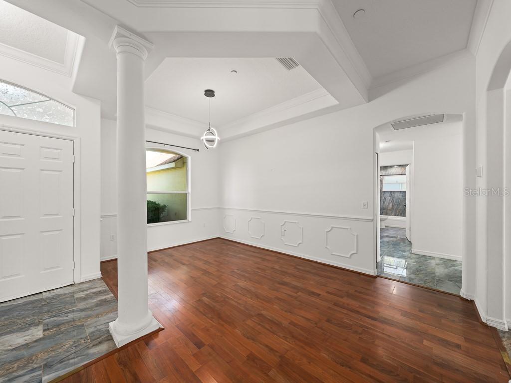 Image 9 of 50 For 23024 Oak Prairie Circle